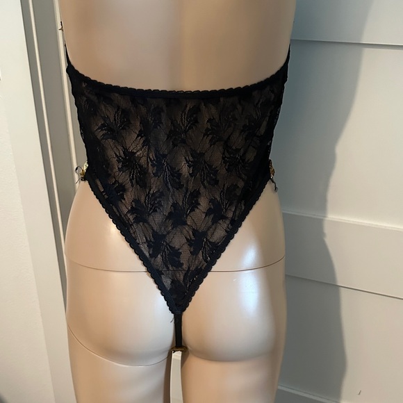 Frederick's of Hollywood Black and Gold Sequin Teddy - Picture 5 of 11